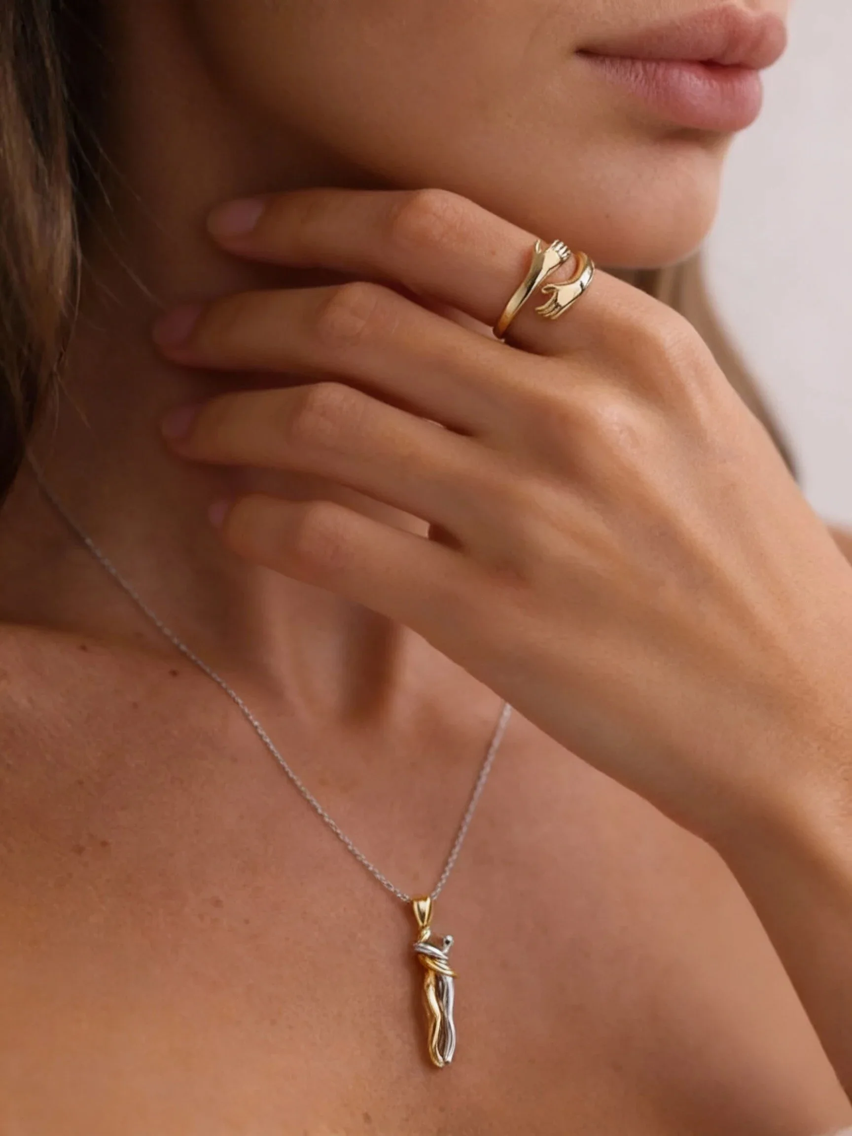 Forever Hug Necklace - Image 3